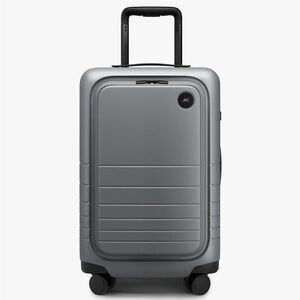 Monos Carry-On Pro *Brand new*